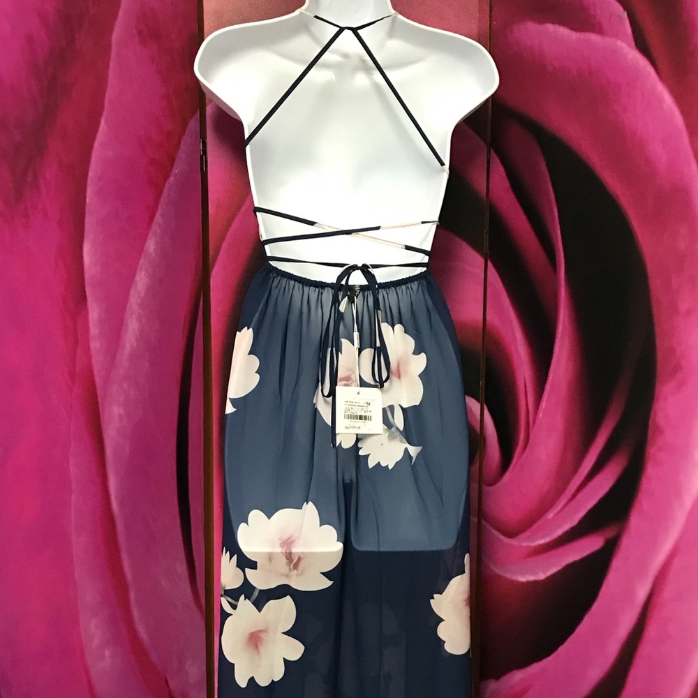 ❣️ Sale was 45$ down sizing ❣️ Floral maxi dress - Picture 4 of 8